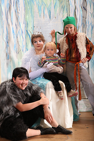 Party at the Palace - Narnia