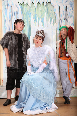 Party at the Palace - Narnia