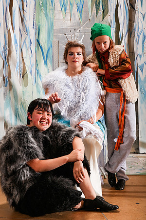 Party at the Palace - Narnia