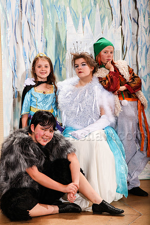 Party at the Palace - Narnia