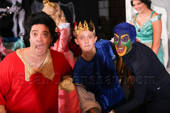 Party at the Palace - Narnia