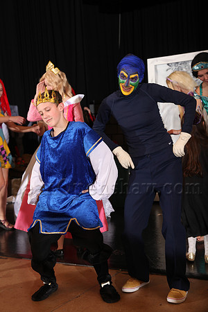 Party at the Palace - Narnia