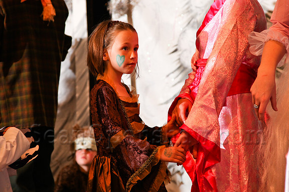 Party at the Palace - Narnia