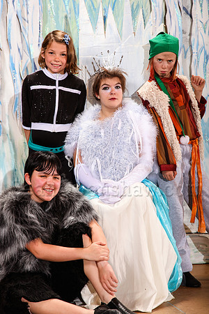 Party at the Palace - Narnia